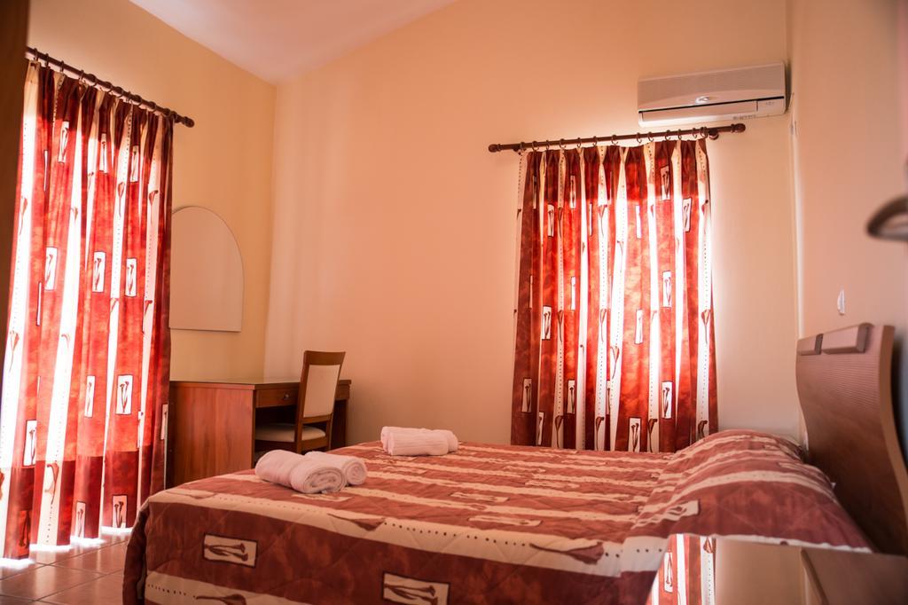 Apartamento Niriides Kyparissia Exterior foto