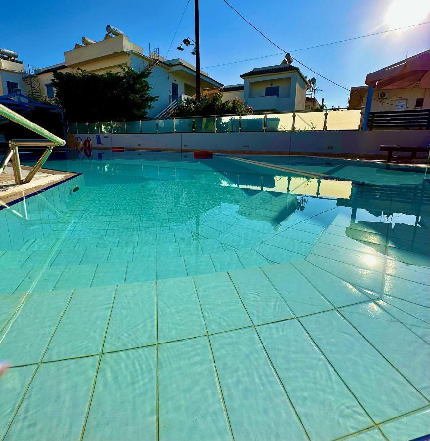 Apartamento Niriides Kyparissia Exterior foto